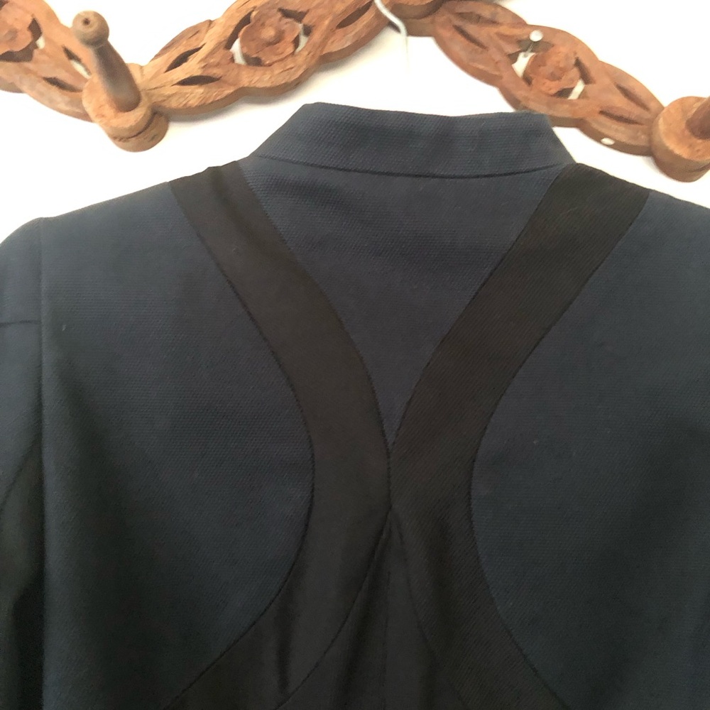 Alexander McQueen Black Tailored Blazer - Picture 8 of 12